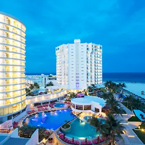 Krystal Grand ***** Cancun