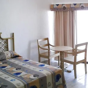 Las Perlas Apartahotel